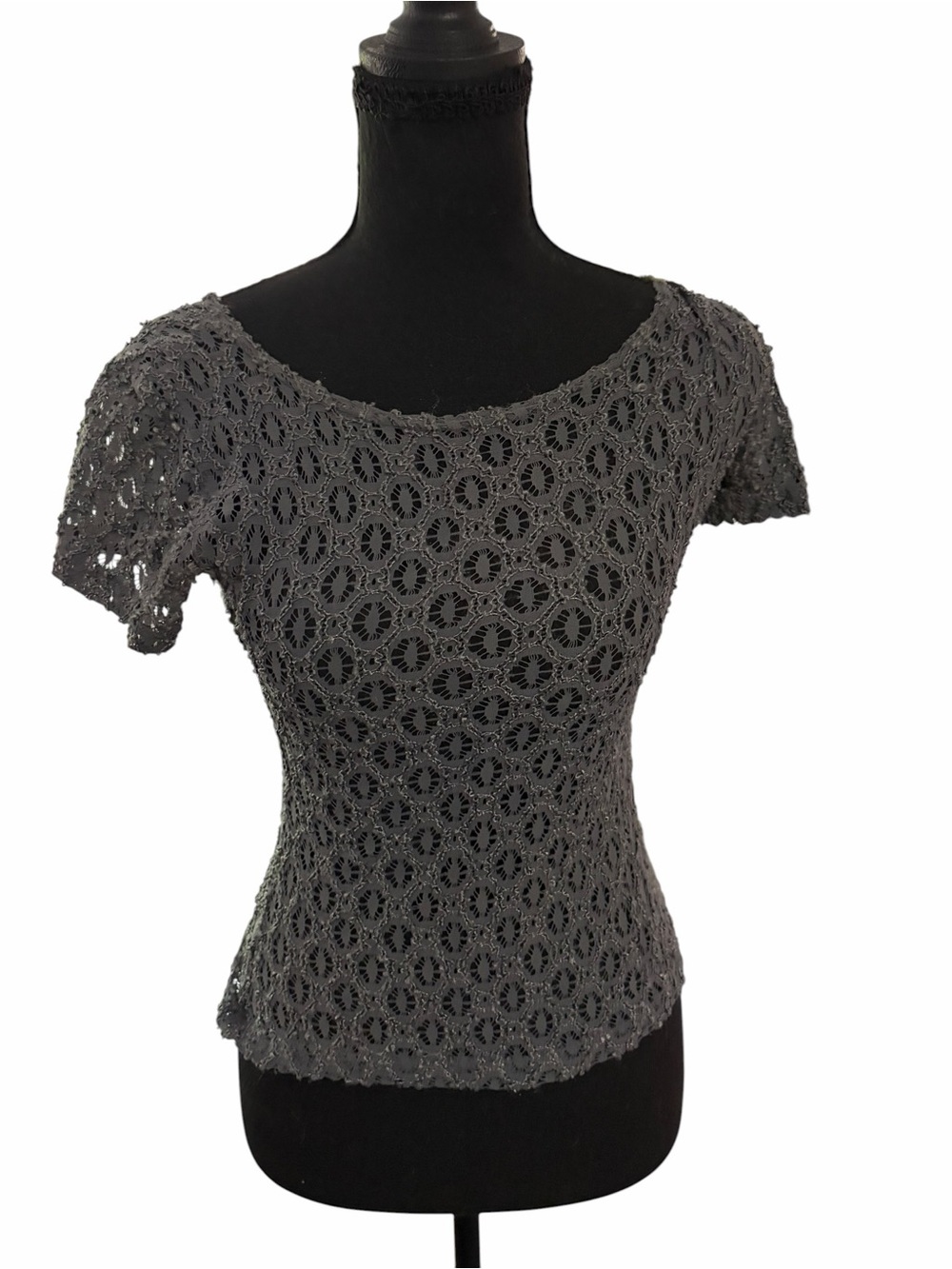 Ceduxion Gray Crochet Lace Short Sleeve Top Size S